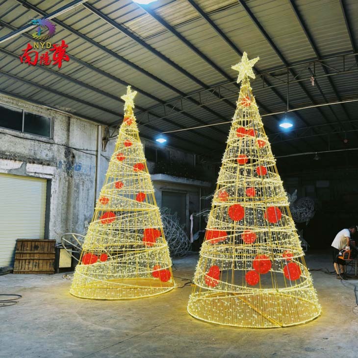 Hotel Favor Large Decorated Led Christmas Trees
